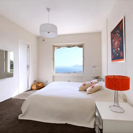 Superb Les Hauts De With Pool Air Conditioning And Parking *