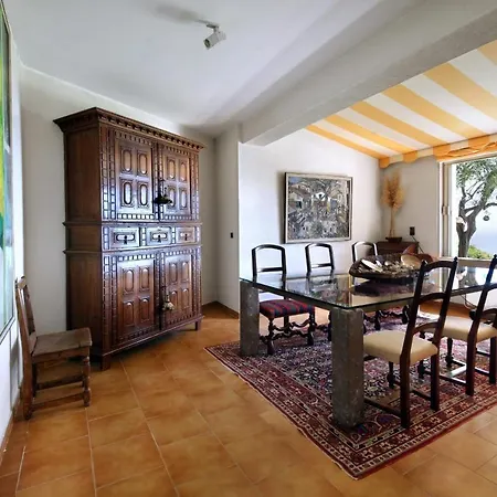 Villa Superb Les Hauts De With Pool Air Conditioning And Parking *